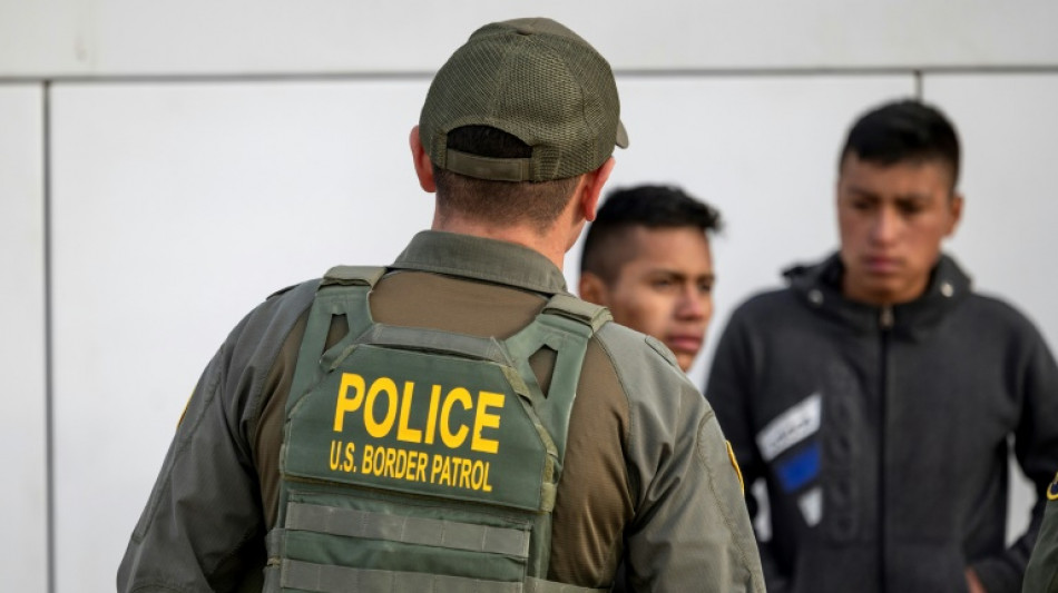 Texas arremete contra refugio de migrantes mientras refuerza control fronterizo con M&eacute;xico