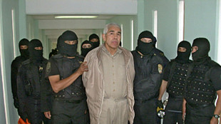 Juez en EEUU pide acelerar discusi&oacute;n sobre si pena capital es aplicable al narco mexicano Caro Quintero