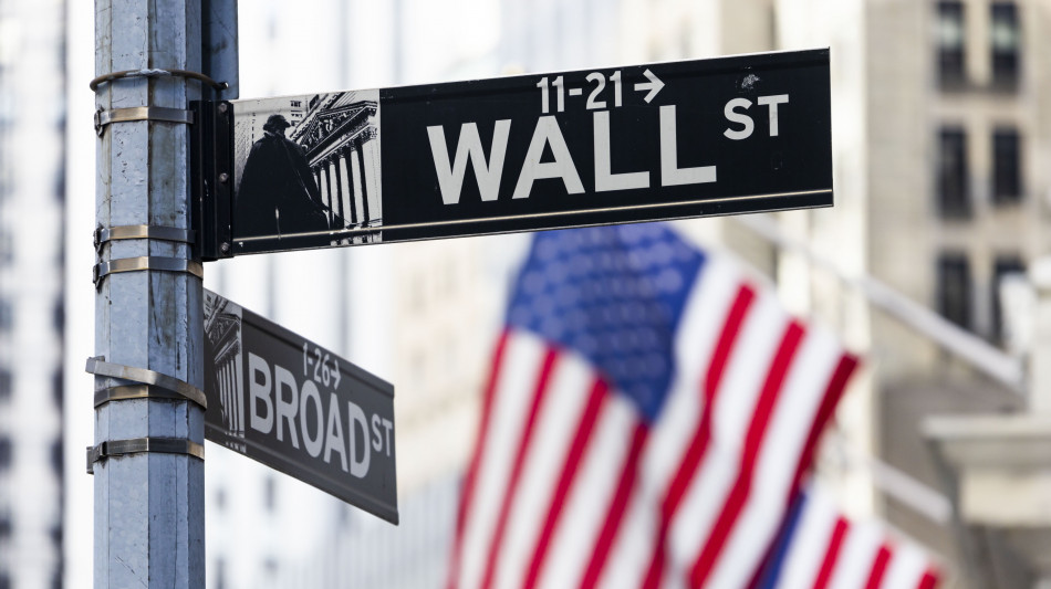 Wall Street apre positiva, Dj +0,26%, Nasdaq +0,82%