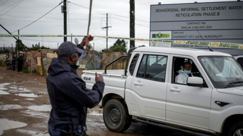 Afrique du Sud: des hommes arm&eacute;s tuent neuf personnes dans l'attaque d'un bar