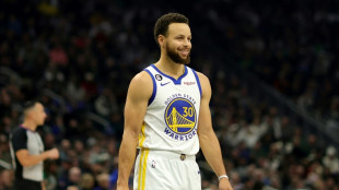 NBA: Curry soulag&eacute; d'&eacute;chapper &agrave; l'op&eacute;ration apr&egrave;s sa blessure &agrave; l'&eacute;paule