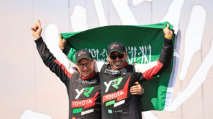 Al Rajhi ofrece a Arabia Saudita su primer Dakar, Sanders reina en motos