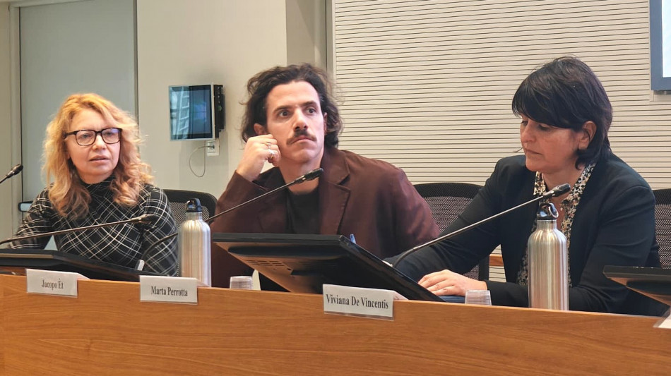 Jacopo &Egrave;t, 'De Martino a Sanremo? Spero contagi gli artisti con il suo entusiasmo'