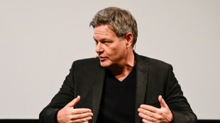 SPD-Chef Klingbeil: Habeck hat sich zu wenig um Wirtschaftskrise gek&uuml;mmert