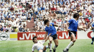 "Mano de Dios": subastan la camiseta de Maradona contra Inglaterra en M&eacute;xico-1986
