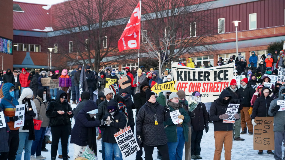 Star dello sport Usa condannano l'omicidio di Pretti a Minneapolis