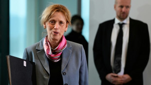 "Demokratie leben!": Kontroverse Debatte im Bundestag &uuml;ber Neuausrichtung