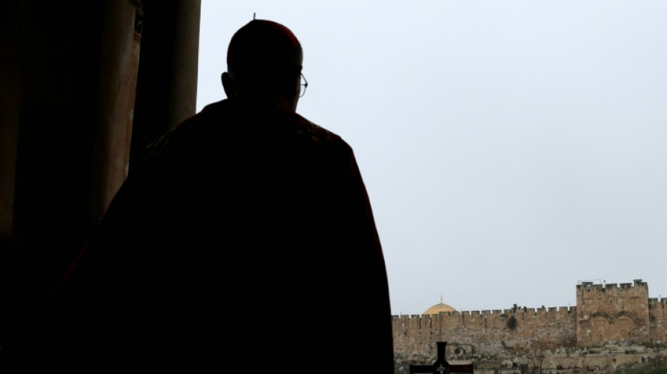 Vaticano expressa 'pesar' a Israel por barrar patriarca no Santo Sepulcro