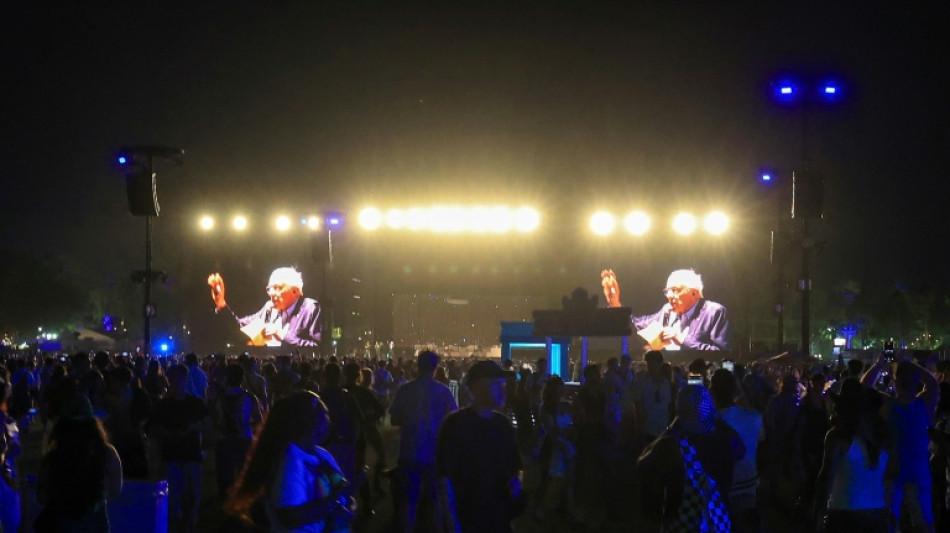 "Berniechella": US-Senator Sanders begeistert junges Publikum mit Protest gegen Trump