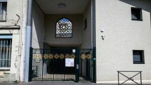 Francia investiga la quema de un Corán en una mezquita