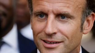 Macron en Alg&eacute;rie la semaine prochaine pour relancer la relation