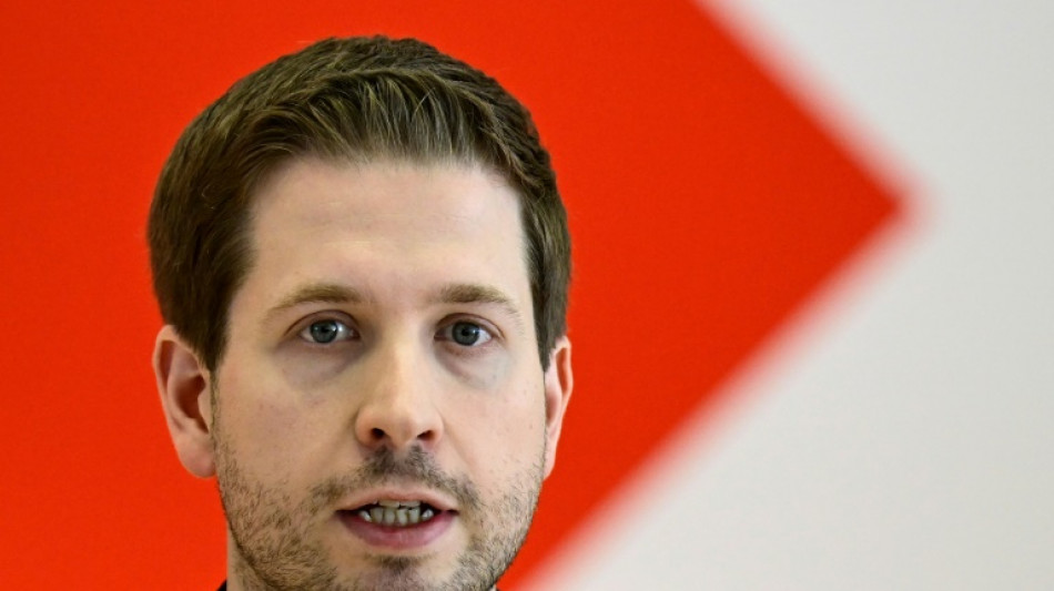 K&uuml;hnert begr&uuml;ndet Ausscheiden aus Politik mit Angriffen und Bedrohungen