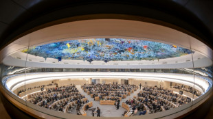 Ir&atilde; mant&eacute;m dura repress&atilde;o contra participantes de protestos, diz informe da ONU