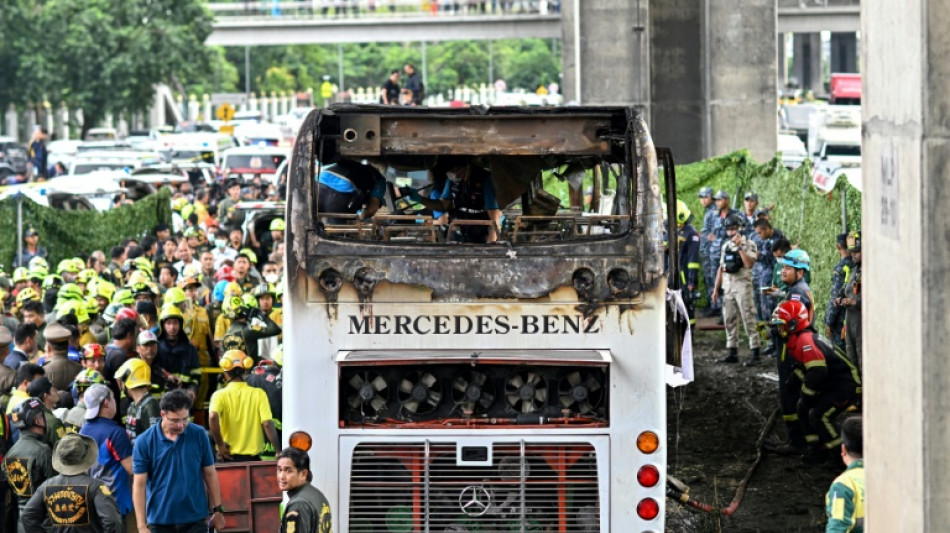 Thaïlande: une vingtaine de morts dans l'incendie d'un car scolaire