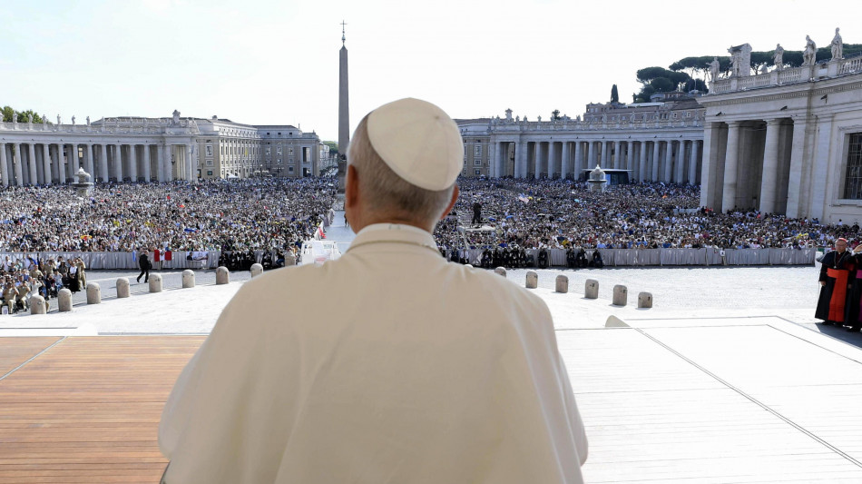 Il Papa, 'non c'&egrave; giustizia se condizioni di vita sono disumane'