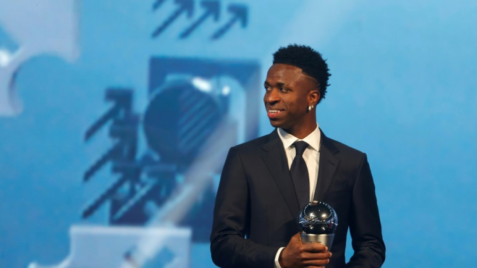 CBF, Flamengo e Neymar comemoram conquista de Vini Jr do pr&ecirc;mio 'The Best'