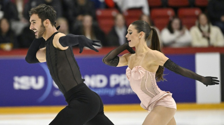 Patinage: Cizeron et Fournier Beaudry p&eacute;nalis&eacute;s mais en t&ecirc;te au Grand Prix de Finlande
