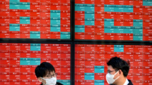 Bourse de Tokyo: le Nikkei finit au-dessus des 35.000 points, une premi&egrave;re depuis 34 ans
