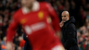Guardiola diz n&atilde;o saber se Manchester City far&aacute; contrata&ccedil;&otilde;es em janeiro