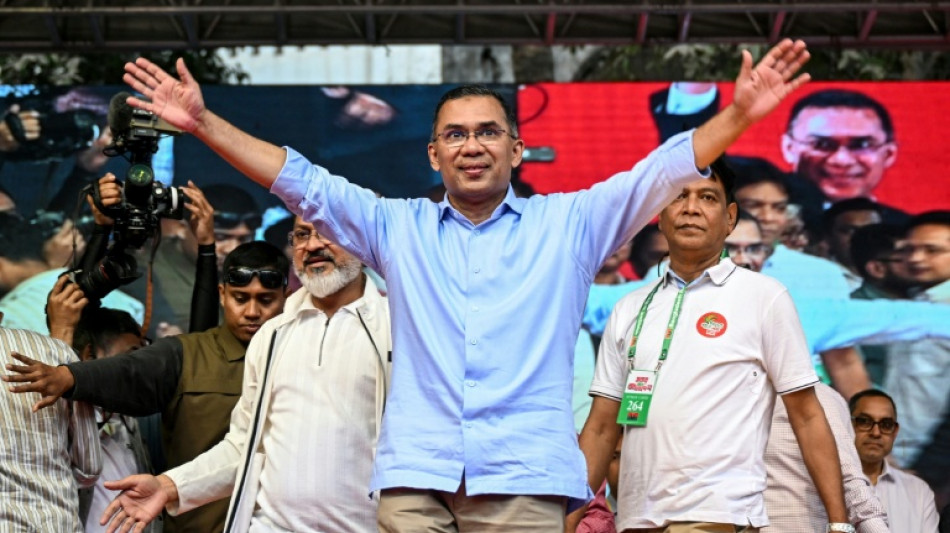 Bangladesh poll rivals rally on final day of campaign