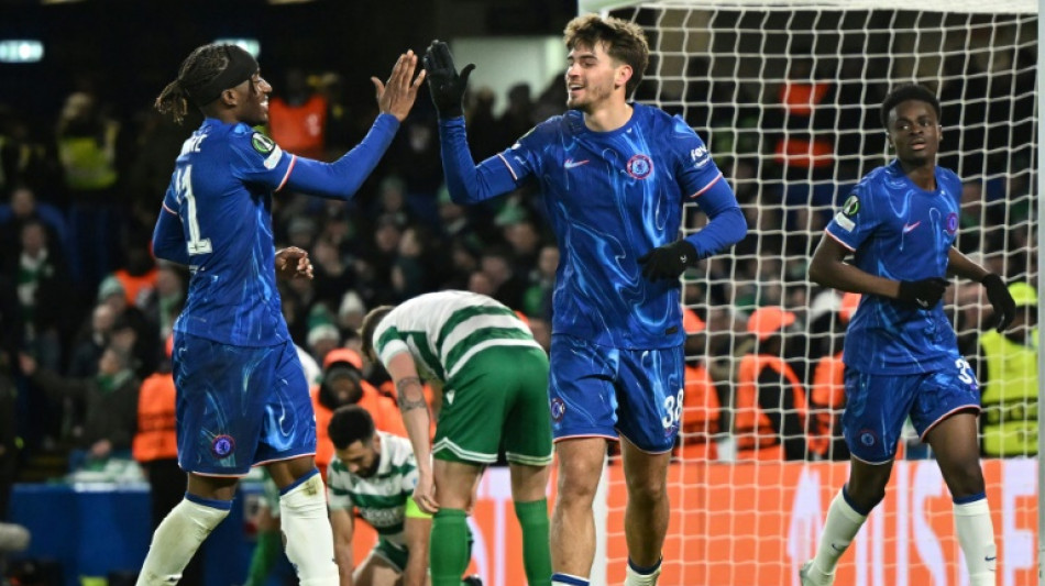 Chelsea vence Shamrock Rovers com 3 gols de Guiu e avan&ccedil;a como l&iacute;der da Conference League