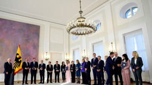 Neue Ministerinnen und Minister im Bundestag vereidigt