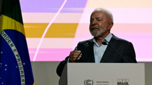Lula lands in Amazon to press for climate deal