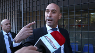 El expatr&oacute;n del f&uacute;tbol espa&ntilde;ol Rubiales ser&aacute; juzgado en febrero de 2025 por el beso a una jugadora