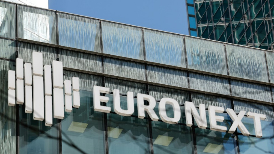 Guerre commerciale: la Bourse de Paris respire apr&egrave;s une semaine de secousses