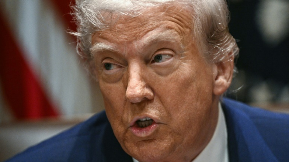 Trump diz que R&uacute;ssia precisa 'se mexer' antes da reuni&atilde;o entre Putin e seu emiss&aacute;rio