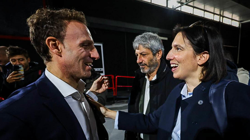 Pd Campania, condono proposta da voto di scambio