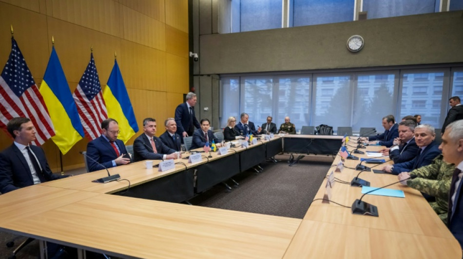 Washington, Kyiv say a peace deal must 'fully uphold' Ukraine sovereignty