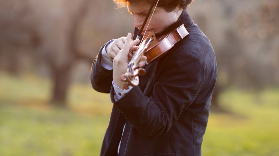 Tradizione e modernit&agrave; nel concerto a Fermo del gigante del violino Augustin Hadelich