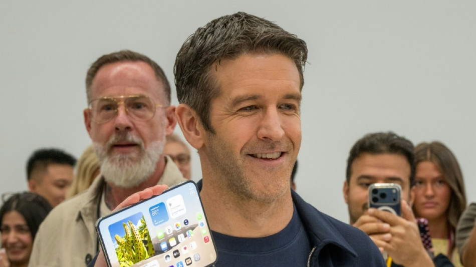 Apple presenta el primer iPhone plegable, una prueba para su nuevo CEO