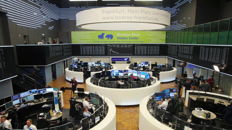 Borsa: l'Europa ritocca ancora massimi, Milano la pi&ugrave; tonica