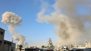 Vor US-Gesprächen: Israel setzt Angriffe auf Gaza trotz Protesten in Tel Aviv fort