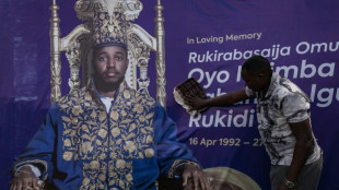 Fam&iacute;lia real de Uganda em 'pris&atilde;o domiciliar' em meio &agrave; disputa por sucess&atilde;o