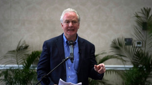 Demokratischer US-Senator trifft in El Salvador irrt&uuml;mlich abgeschobenen Migranten