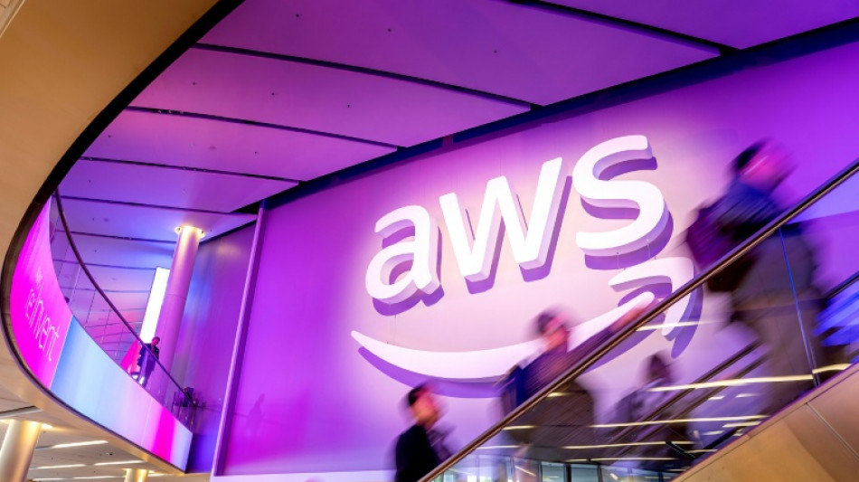 Amazon invests another $5 bn in Anthropic