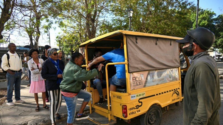 Cuba: triporteurs &eacute;lectriques, v&eacute;lo-taxis, les alternatives face au manque de caburant 