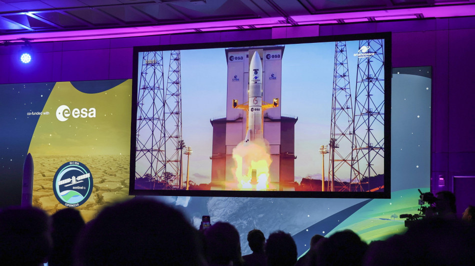 Spazio, videocall fra Urso e ministro francese della Ricerca