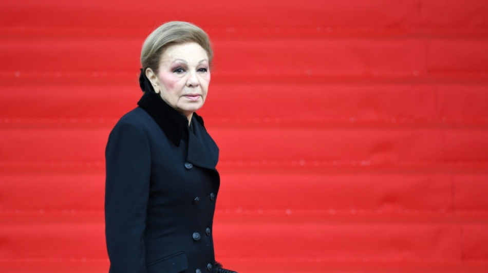 Iran ex-empress urges security forces to join protesters