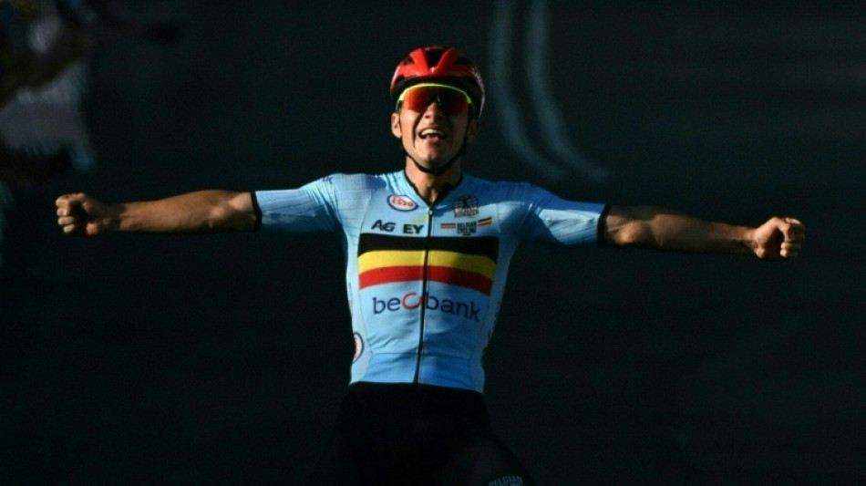 El belga Evenepoel se corona campe&oacute;n del mundo de ciclismo en ruta tras larga escapada 