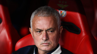 Calcio: Benfica esonera tecnico, in arrivo Mourinho