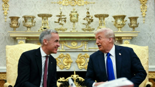 Trump y primer ministro de Canad&aacute; sostienen reuni&oacute;n amigable, pero sin acuerdos