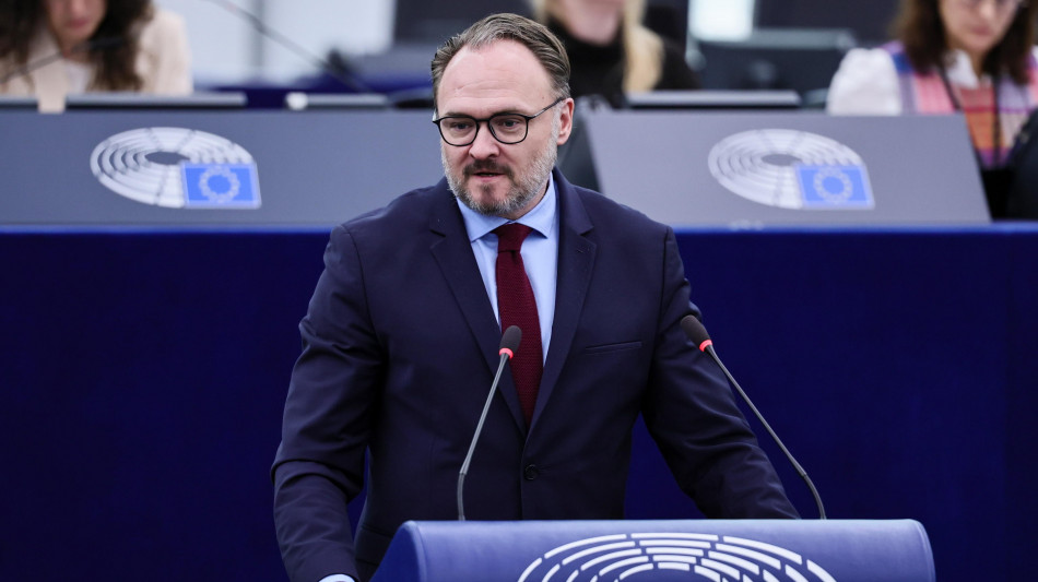 Commissario Ue, 'timori per dipendenza da energia Usa, cerchiamo alternative'