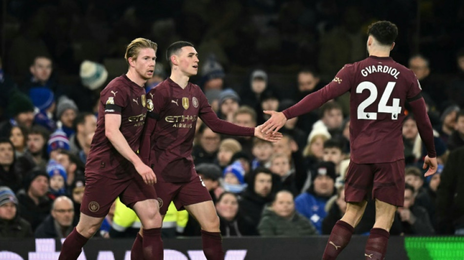 Angleterre: Manchester City de retour, United à reculons