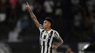Com um a menos, Botafogo vence Universidad de Chile (1-0) e vai às oitavas da Libertadores