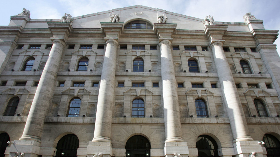 Borsa: Milano forte con l'Europa dopo Powell, gi&ugrave; il dollaro