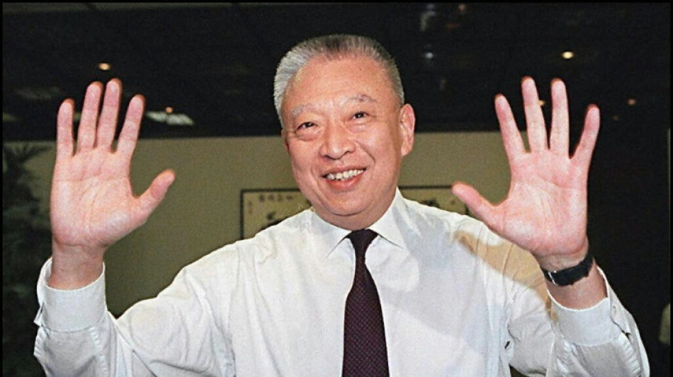 Tung Chee-hwa, primeiro l&iacute;der p&oacute;s-colonial de Hong Kong, morre aos 89 anos